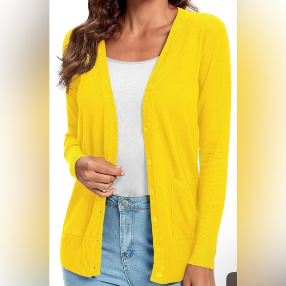 Cardigan Button Closer with Pockets. Yellow Sz. Med. Only Worn Once. Retails $34 - Picture 2 of 5